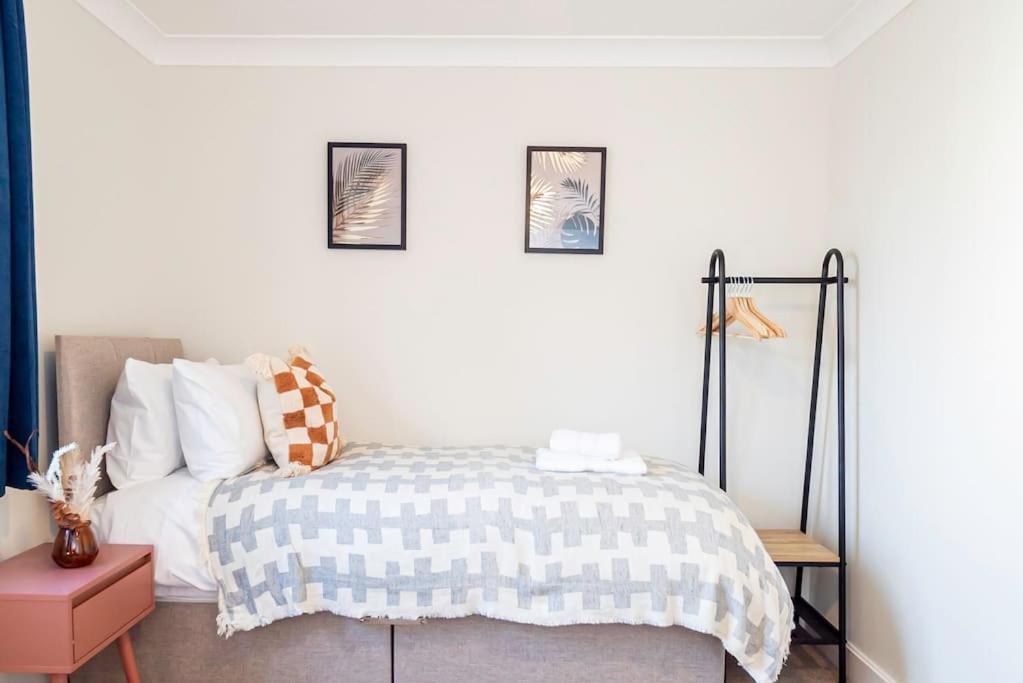 Coastal Comfort Getaway Portsmouth Extérieur photo