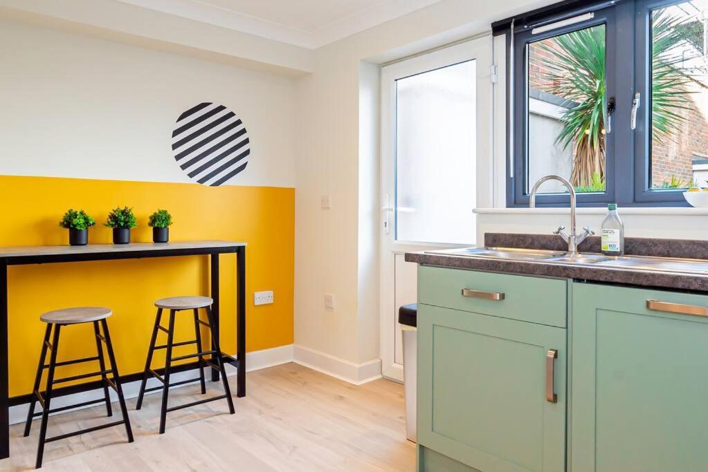 Coastal Comfort Getaway Portsmouth Extérieur photo