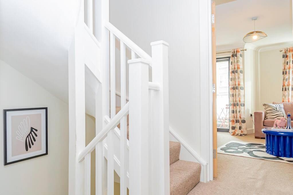 Coastal Comfort Getaway Portsmouth Extérieur photo
